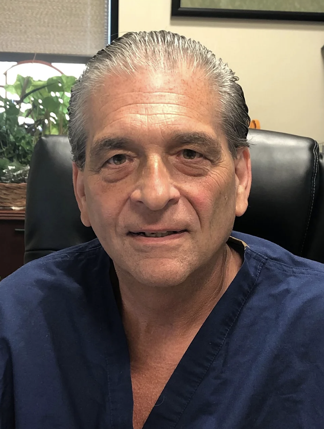 Dr. Laurence Jacobs